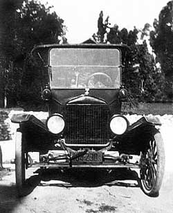 wjr_1917_ford_t_tourcar_250.jpg